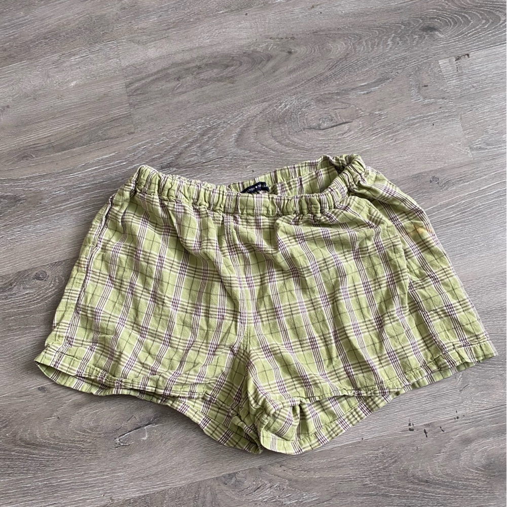 Brandy melville plaid green shorts